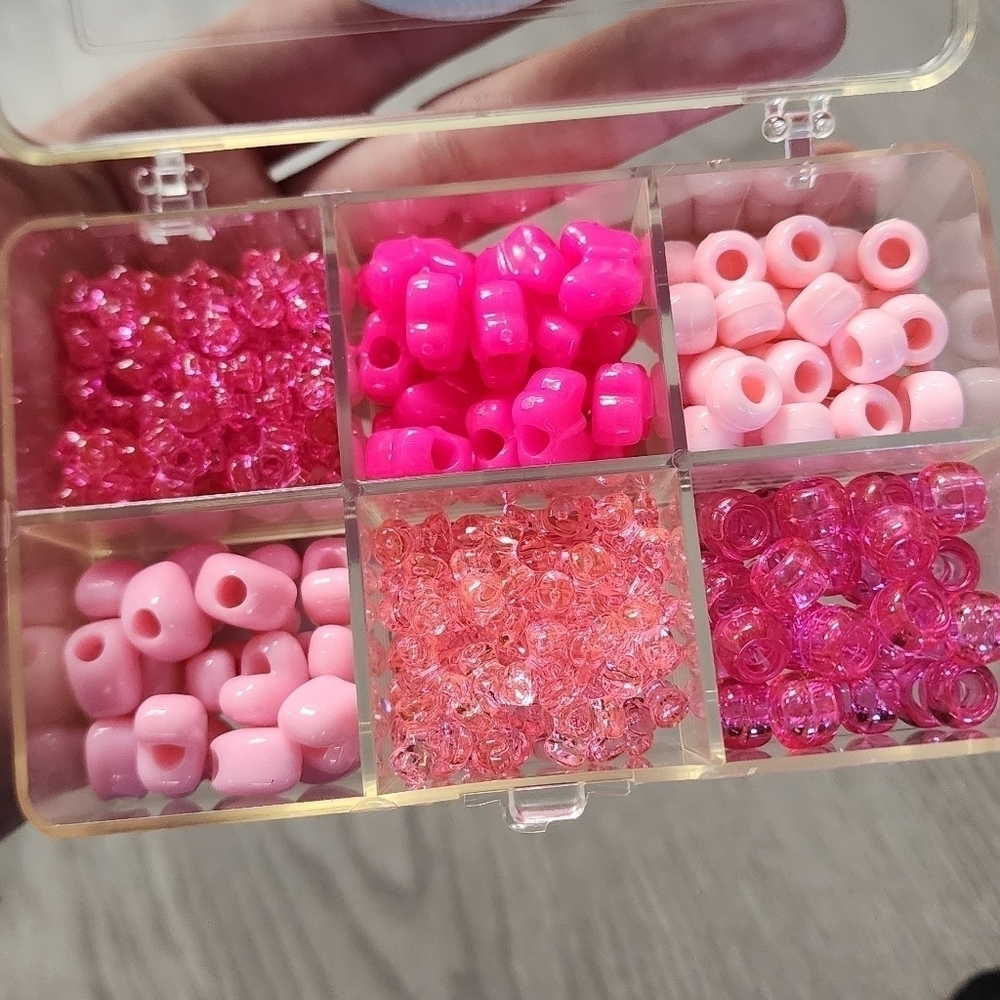💗 Beadtopia Pink Assorted Beads Acrylic Hearts Butterfly Round NWT Jewelry